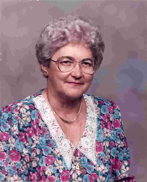 Marilyn J. (Fireoved)  Grauer